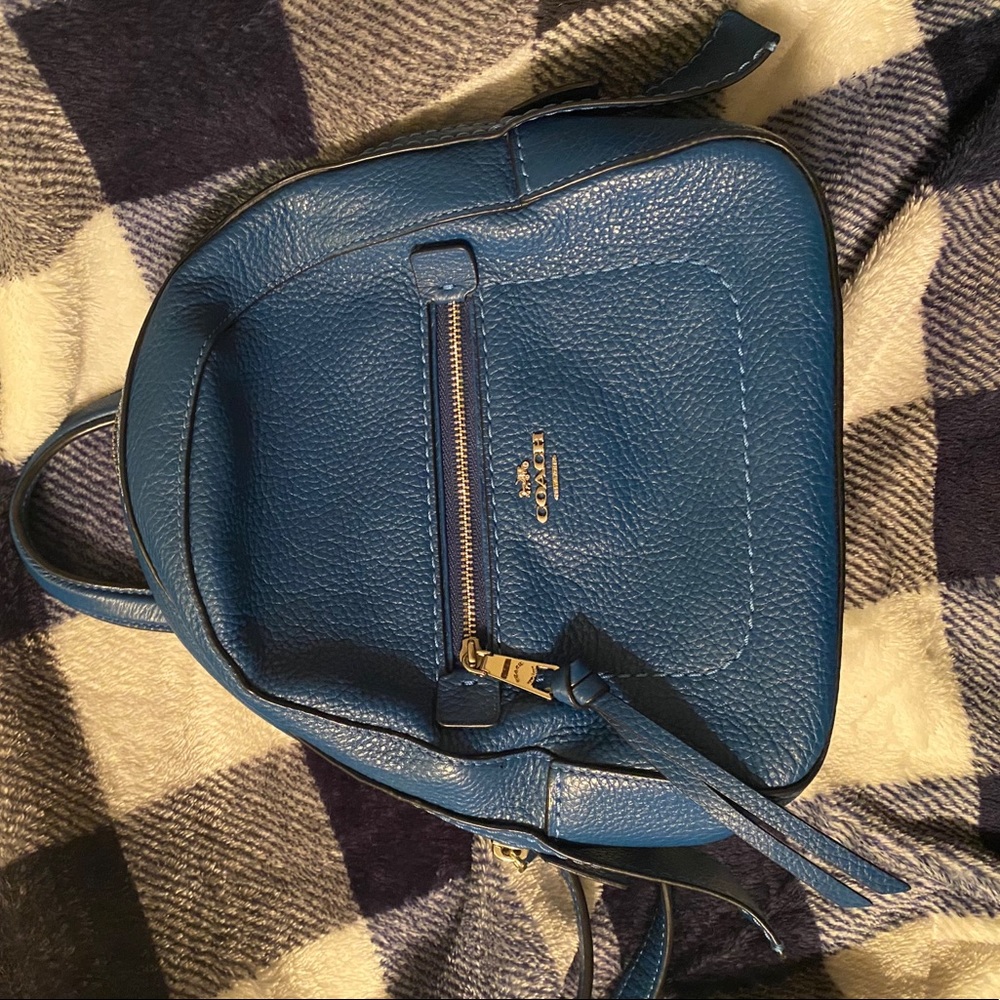 Coach small back pack - Picture 2 of 12